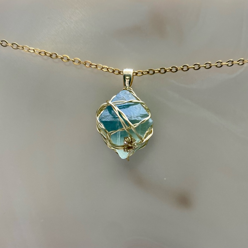 Fluorite Gold Wire Wrapped necklace P51